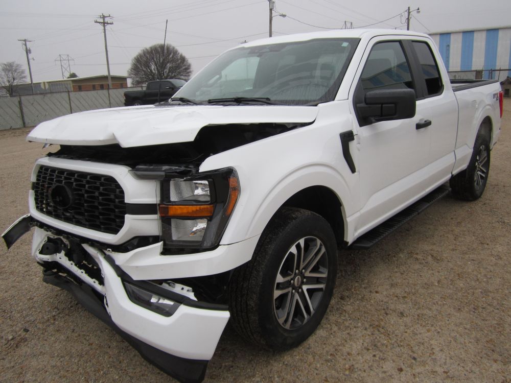 2023 Ford F-150 XL's photo