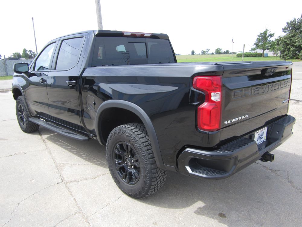 2024 Chevrolet Silverado 1500 ZR2 - Photo 9