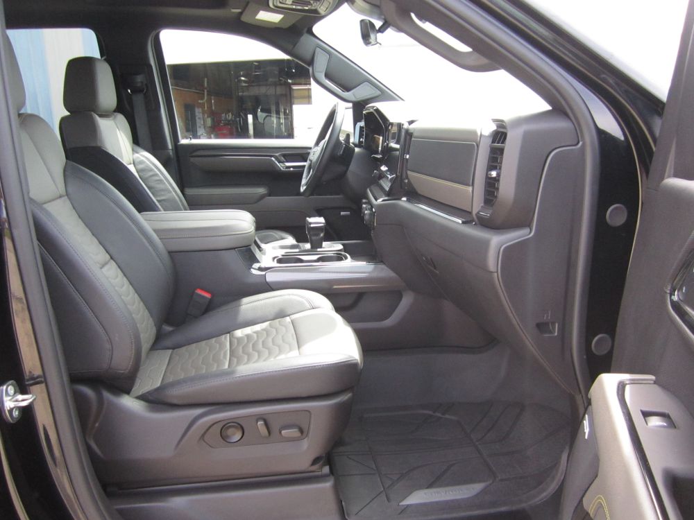 2024 Chevrolet Silverado 1500 ZR2 - Photo 10